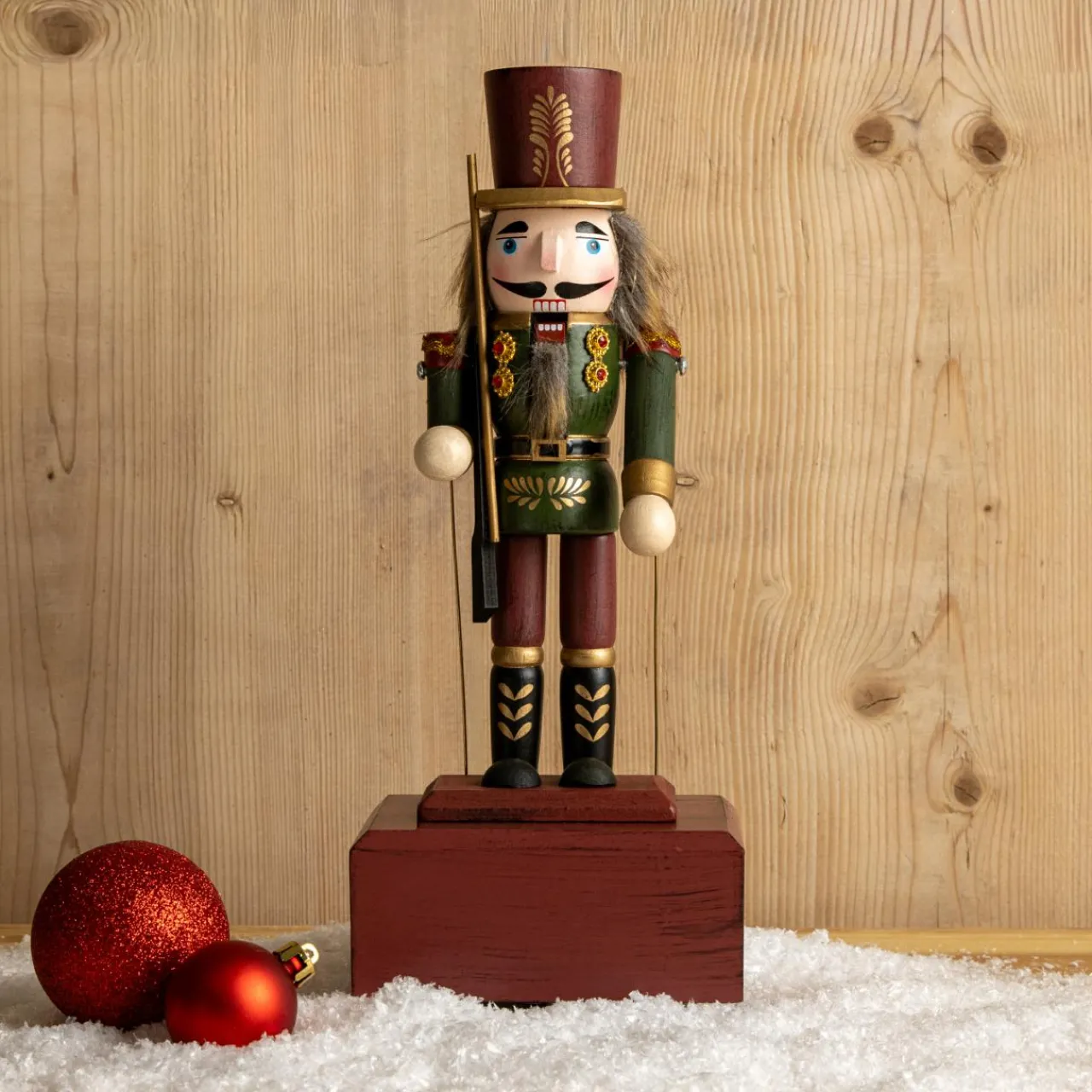 Père Noël, Animaux Et Personnage|KAEMINGK Boîte à musique (H30 cm) Casse noisette Timothé la royauté Vert et Bordeaux