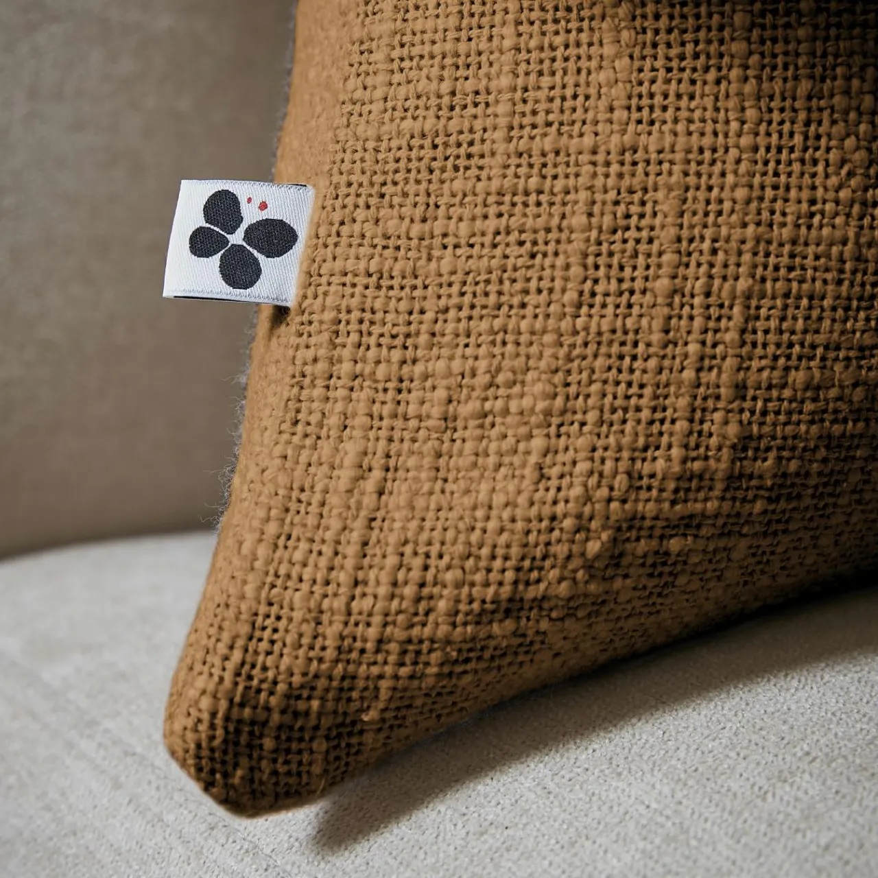 Coussin Et Housse|L'EFFET PAPILLON Coussin carré coton (45 x 45 cm) Sixtine Camel