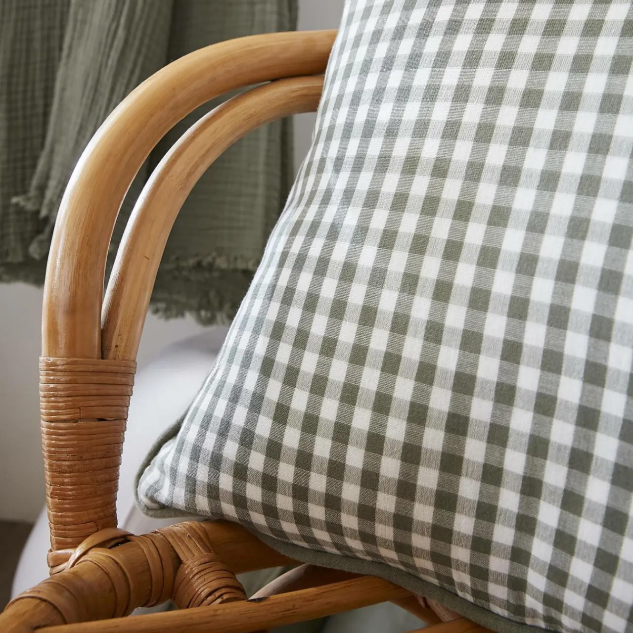 Coussin Et Housse|EMINZA Coussin carré gaze de coton (45 x 45 cm) Gaïa vichy Vert romarin