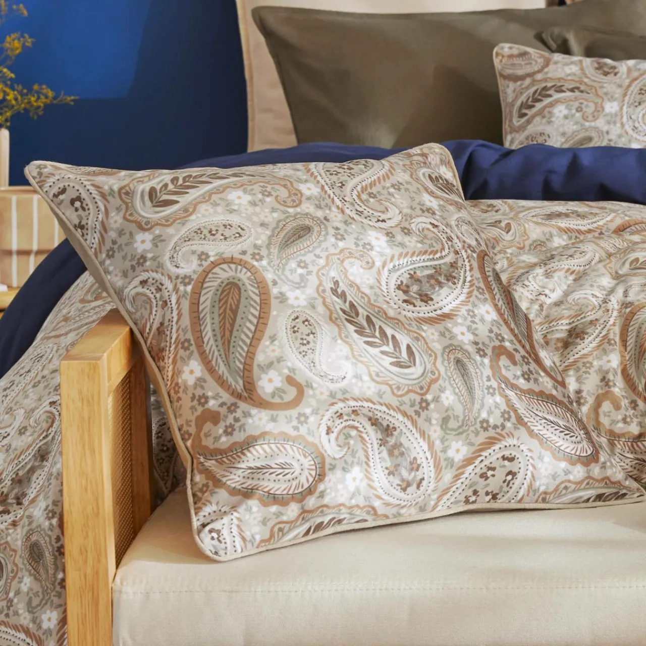 Coussin Et Housse|EMINZA Coussin carré velours (50 x 50 cm) Dolores Beige