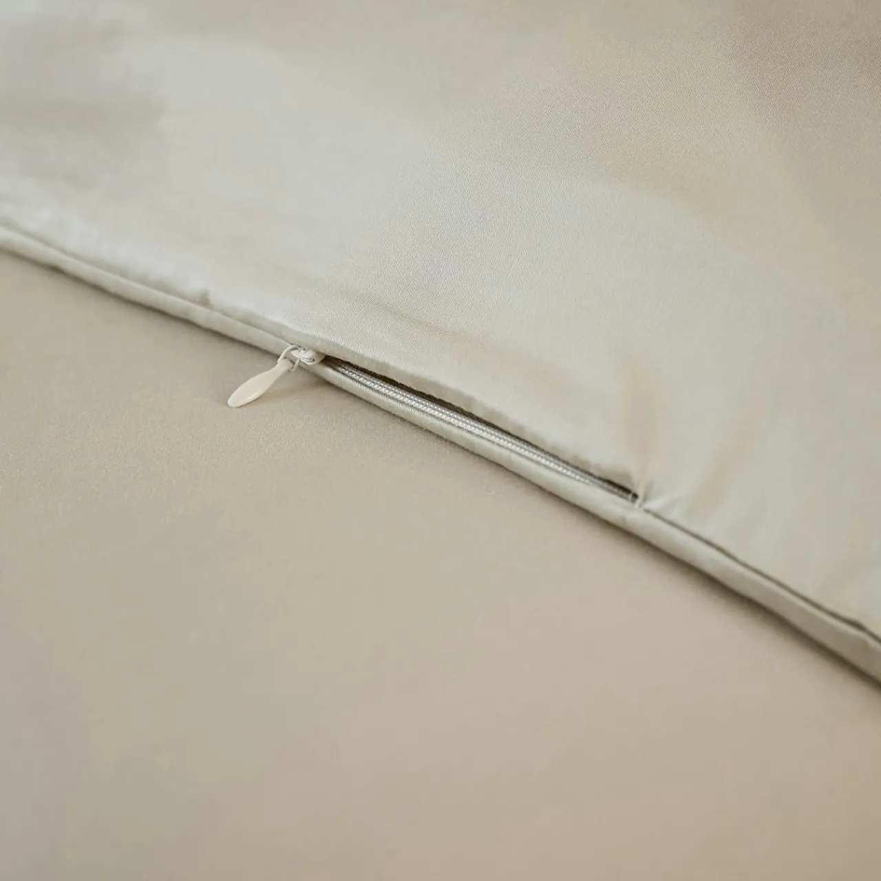 Housse De Couette|EMINZA Housse de couette satin de bambou (280 x 240 cm) Sienna Beige