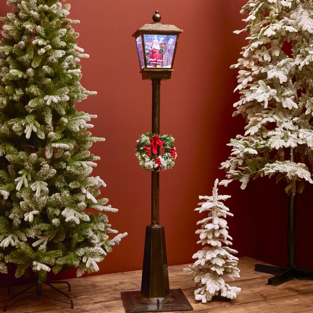 Personnage, Objet Grand Format|Déco Et Objet De Noël|KAEMINGK Lampadaire de Noël illuminé et animé 33 LED (H180 cm) Neige tombante Noir