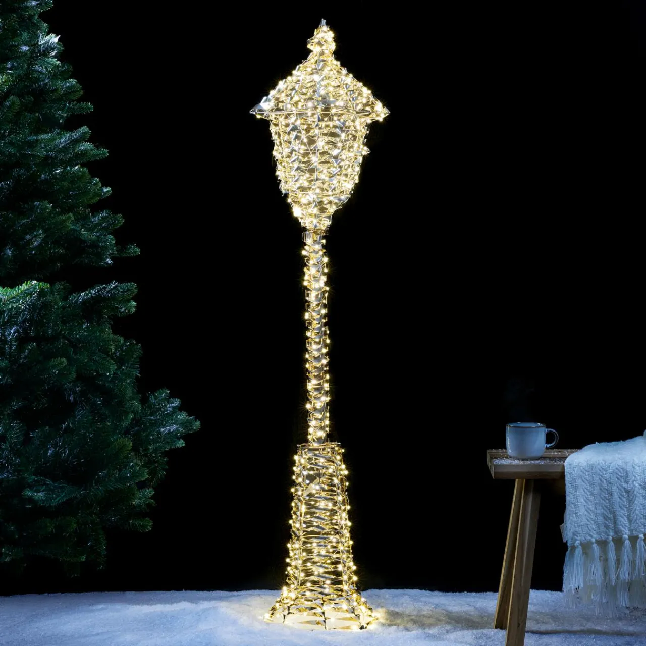 Personnage, Objet Grand Format|Déco Et Objet De Noël|KOOPMAN Lanterne lumineuse 720 LED (H150 cm) Christmas Or