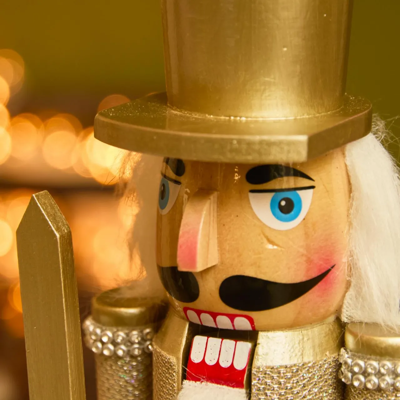 Père Noël, Animaux Et Personnage|KAEMINGK Soldat Casse-noisette en bois (H38 cm) Chevalier Champagne Or